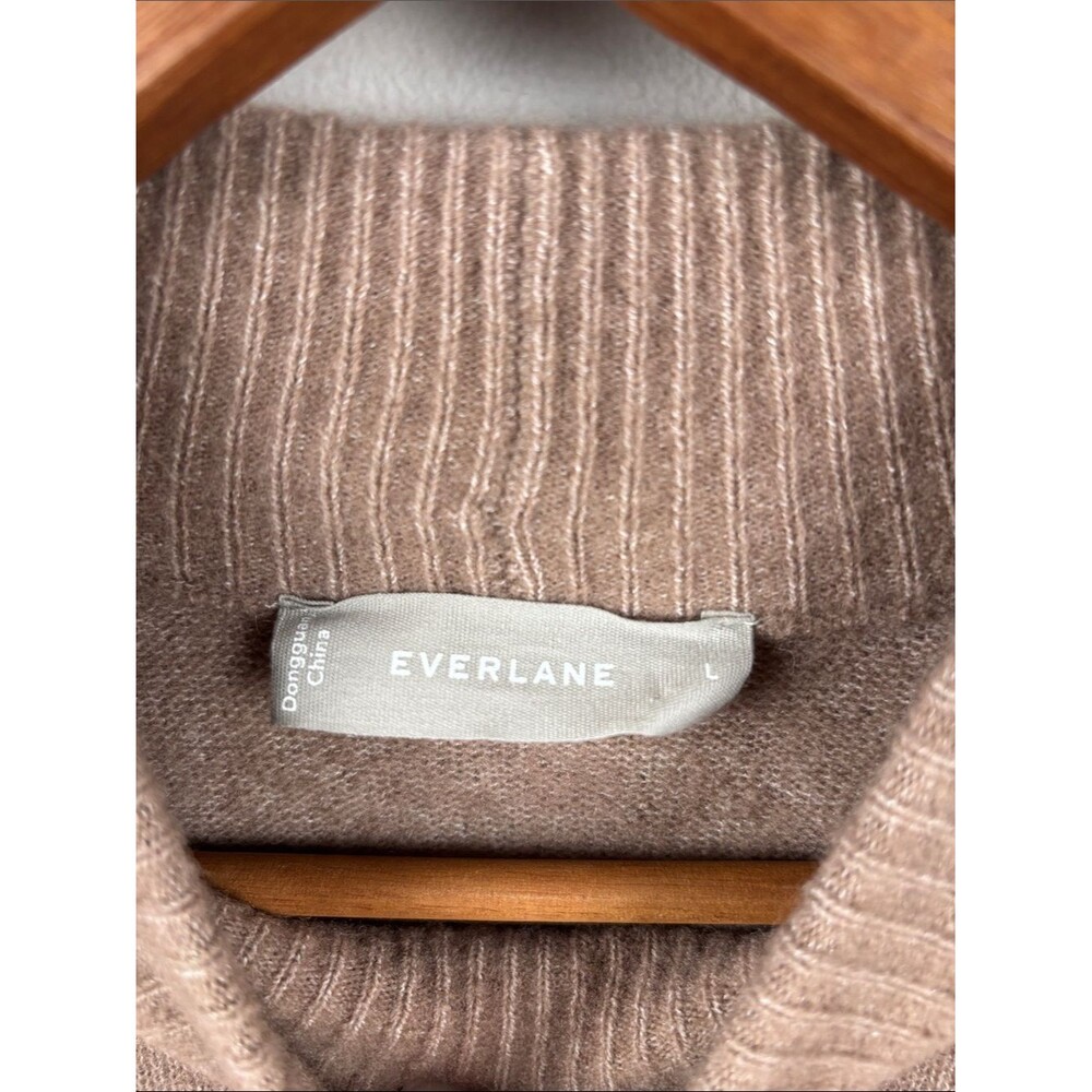 Everlane Women's Large Cozy Turtleneck Sweater Taupe Wool - Nylon - Yak Hair - Picture 2 of 10